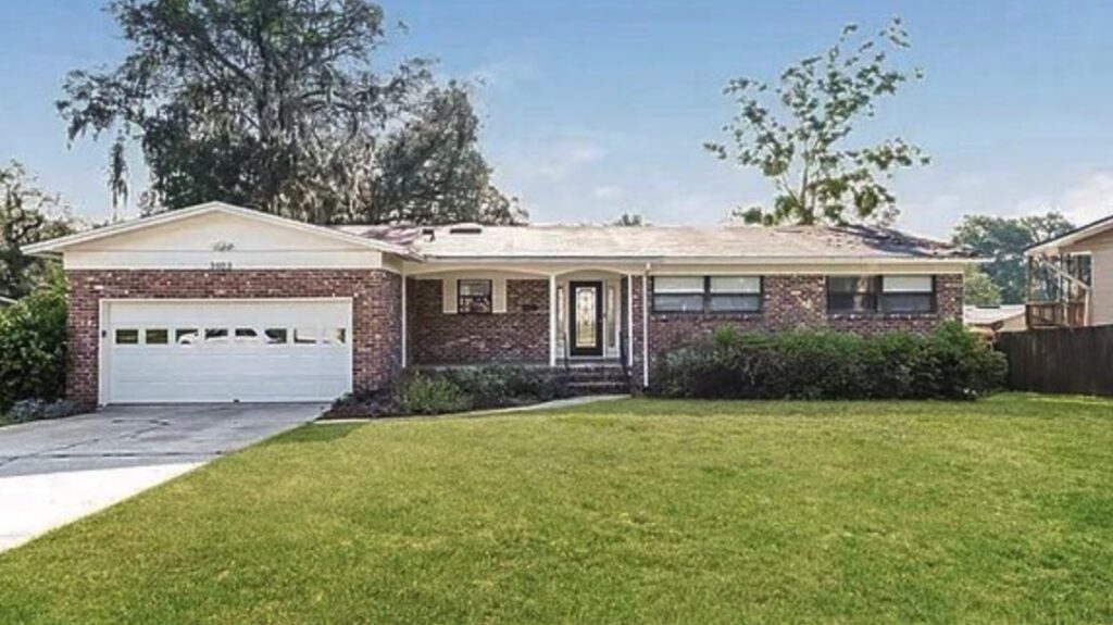 3923 Yarborough Drive, Jacksonville, FL 32277